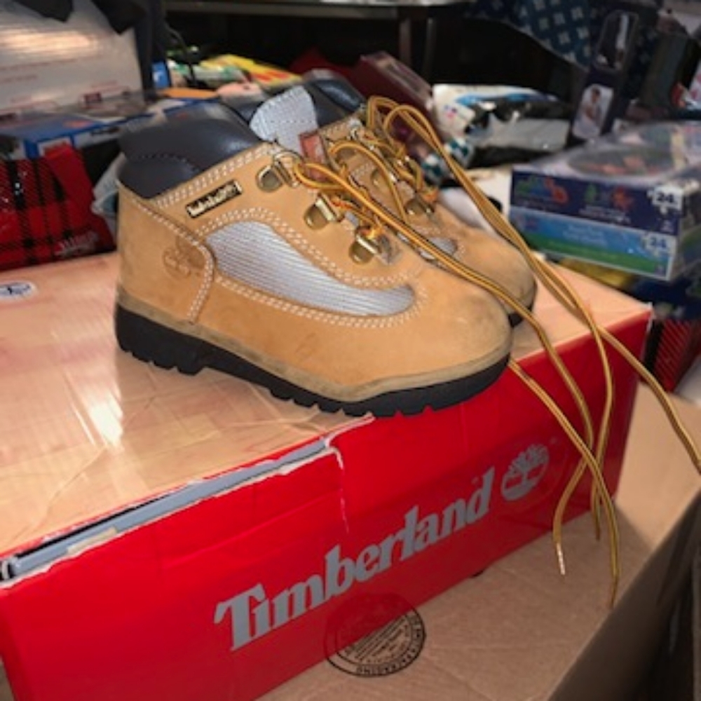 Used timberland boots natural
